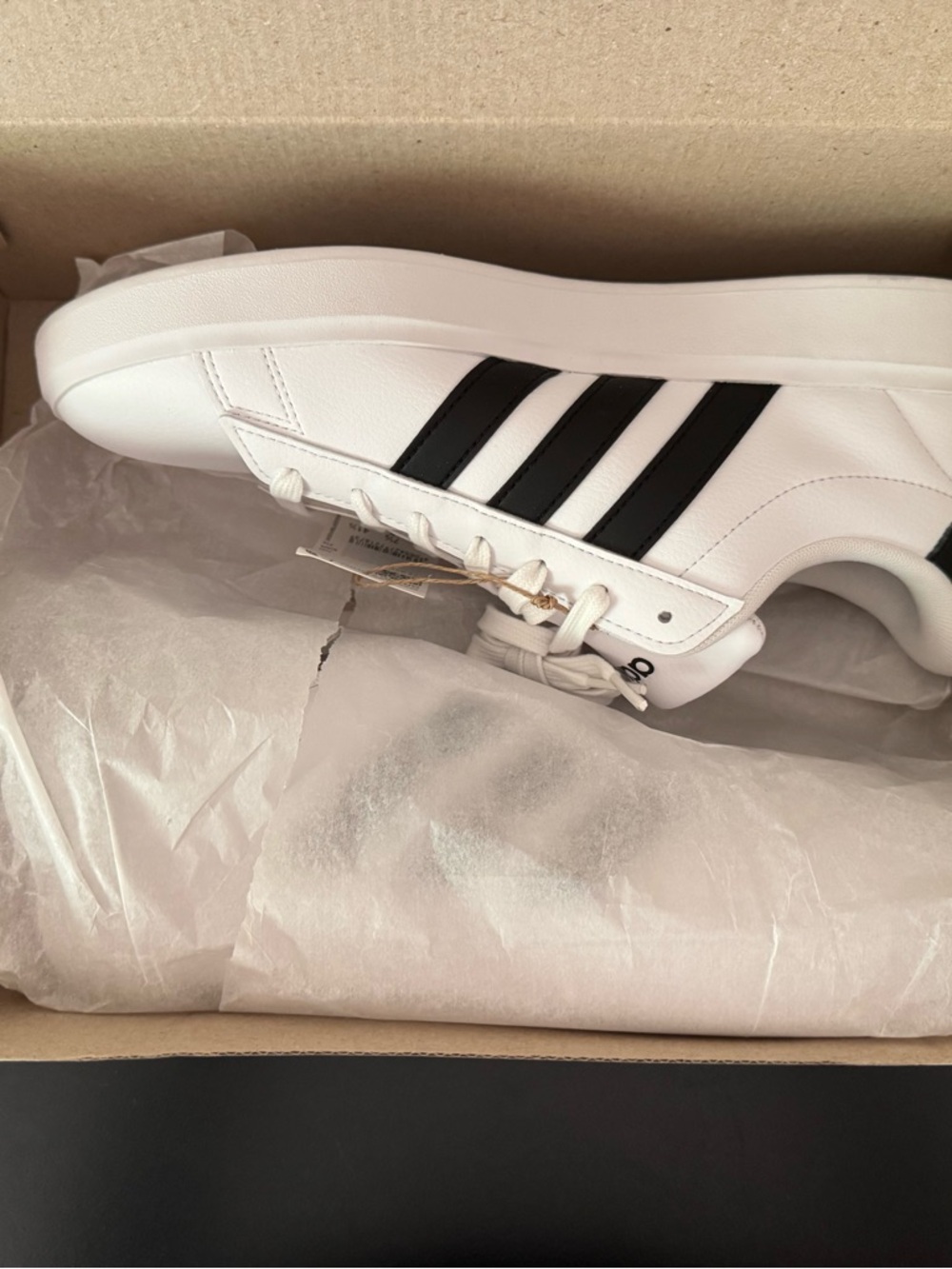 ADIDAS SNEAKERS